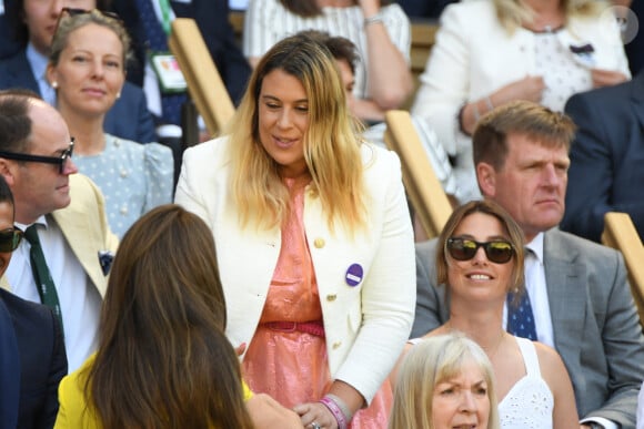 Catherine (Kate) Middleton, duchesse de Cambridge, et Marion Bartoli dans les tribunes lors de la finale dame du tournoi de Wimbledon au All England Lawn Tennis and Croquet Club à Londres, Royaume Uni, le 9 juillet 2022. © Chryslene Caillaud/Panoramic/bestimage