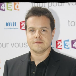 Nicolas Demorand à la conférence de pressede France Télévisions en 2009