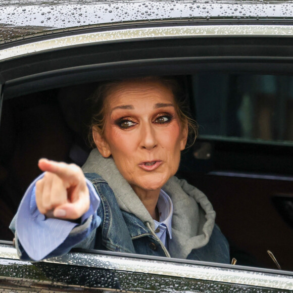 "J'admirais aussi son travail pour l'émission Flash. Pour Star Système et aux auditions de Star Académie également, deux émissions tournées vers les nouveaux talents."
Céline Dion à Paris durant les JO de Paris au mois de juillet 2024