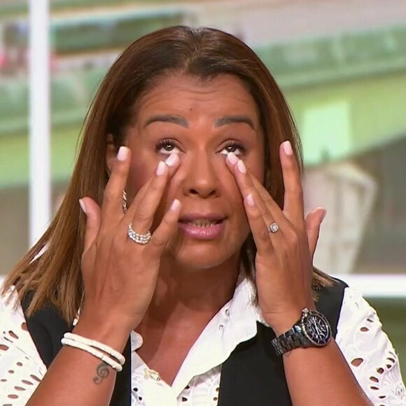 Chimène Badi craque après un message touchant d'un proche lors de l'émission Télématin sur France 2 le 8 novembre 2024