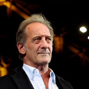 Vincent Lindon - Pour la séance de clôture de la 16ème édition du Festival Lumière de Lyon, un hommage tout particulier a été rendu à l'acteur Alain Delon en projetant "Plein Soleil" de René Clément. Pour l'occasion Vincent Lindon a prononcé un discours en présence de Anthony Delon, qui, sous le coup de l'émotion, a fondu en larmes pendant l'évocation de son père. © Dominique Jacovides/Bestimage 