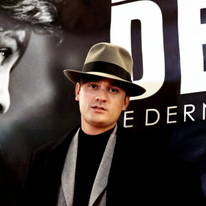 Alain-Fabien Delon portait un borsalino pour l'occasion
Exclusif - Alain-Fabien Delon au photocall de la soirée Ciné-concert symphonique "Alain Delon, le dernier Samouraï" au Palais des congrès à Paris le 8 novembre 2024 le jour de son anniversaire. © Jacovides / Moreau / Bestimage