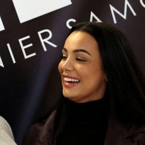 Exclusif - Samy Naceri et sa compagne Sofia Athéna au photocall de la soirée Ciné-concert symphonique "Alain Delon, le dernier Samouraï" au Palais des congrès à Paris le 8 novembre 2024 le jour de son anniversaire. © Jacovides / Moreau / Bestimage 