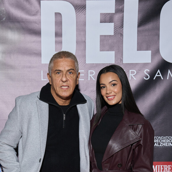 Exclusif - Samy Naceri et sa compagne Athéna au photocall de la soirée Ciné-concert symphonique "Alain Delon, le dernier Samouraï" au Palais des congrès à Paris le 8 novembre 2024 le jour de son anniversaire. © Jacovides / Moreau / Bestimage 