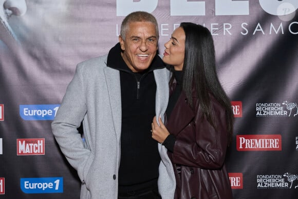 Exclusif - Samy Naceri et sa compagne Athéna au photocall de la soirée Ciné-concert symphonique "Alain Delon, le dernier Samouraï" au Palais des congrès à Paris le 8 novembre 2024 le jour de son anniversaire. © Jacovides / Moreau / Bestimage 