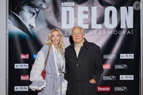 Exclusif - Massimo Gargia et Sylvie Marshall au photocall de la soirée Ciné-concert symphonique "Alain Delon, le dernier Samouraï" au Palais des congrès à Paris le 8 novembre 2024 le jour de son anniversaire. © Jacovides / Moreau / Bestimage 