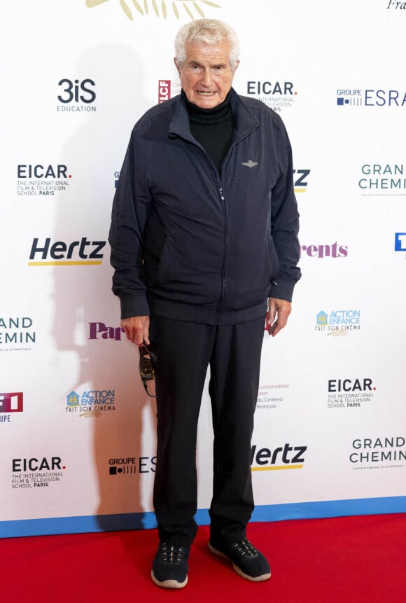 Claude Lelouch - Photocall "Action Enfance fait son cinéma" au Grand Rex à Paris le 10 juin 2024. Dans la mythique salle du Grand Rex s'est tenue la 7ème édition du festival ACTION ENFANCE fait son cinéma présentée par L.Fontaine et C. Vigy (directrice de la communication de la Fondation)  © Pierre Perusseau/Bestimage