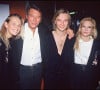 La veille, Estelle Lefébure a assisté à l'un des tant attendus concerts de son ancienne belle-mère Sylvie Vartan, organisé au Dome de Paris dans le cadre de sa grande tournée d'adieu.
Archives - Estelle Lefébure - Johnny Hallyday - David Hallyday et Sylvie Vartan - soir de la première de la tournée de David Hallyday en 1991.