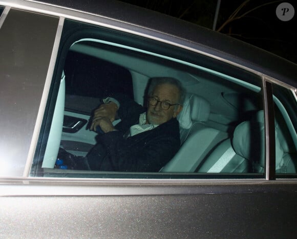 Los Angeles, CA - EXCLUSIF - Steven Spielberg a été aperçu à la sortie de la célébration du 50ème anniversaire de Leonardo DiCaprio à Los Angeles, concluant une nuit de festivités glamour. Sur la photo : Steven Spielberg