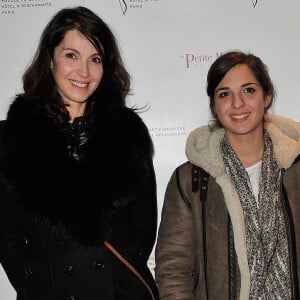 Zabou Breitman et sa fille Anna - Inauguration du restaurant 'La Petite Maison de Nicole' a l'hotel Fouquet's Barriere a Paris le 21 Janvier 2013.