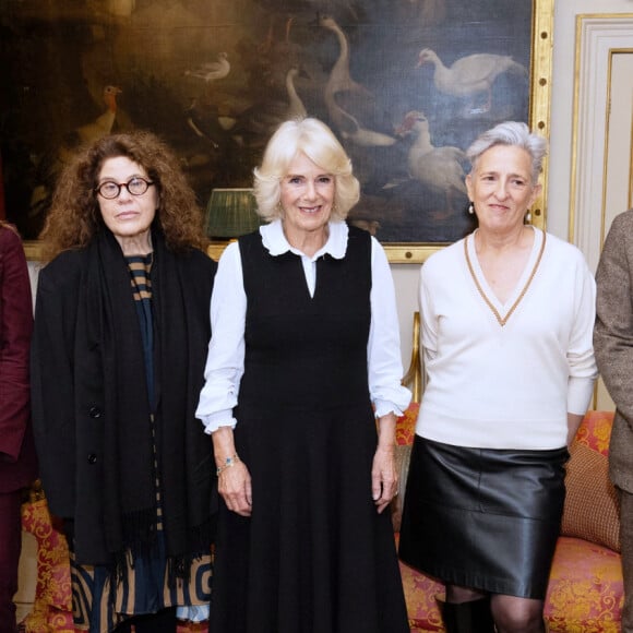 Elle a assisté à une réception pour le prix Booker à Clarence House, une réapparition encadrée et ménagée
La reine consort d'Angleterre Camilla Parker Bowles lors de la réception pour le "Booker Prize Foundation" à la Clarence House à Londres. Le 12 novembre 2024 