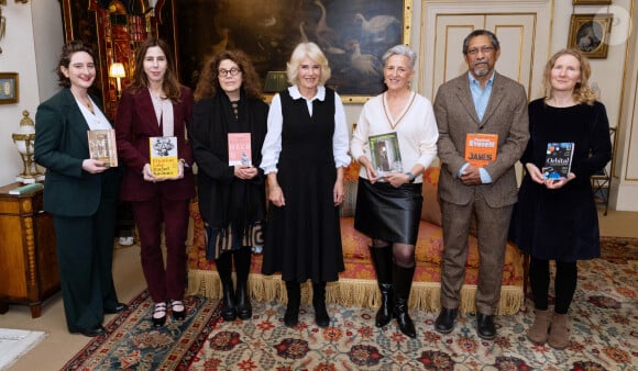 2024 a été une année difficile pour la famille royale en termes de santé mais la monarchie poursuit ses activités avec de nombreux engagements à venir
La reine consort d'Angleterre Camilla Parker Bowles lors de la réception pour le "Booker Prize Foundation" à la Clarence House à Londres. Le 12 novembre 2024 