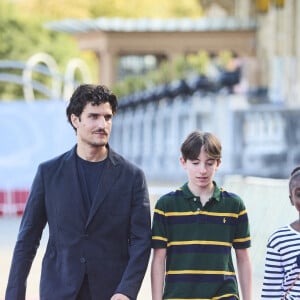 Louis Garrel, Joseph Engel, Oumy Garrel au photocall de 'The Crusade', lors du 69ème Festival International du Film de San Sebastian à Sebastian, Espagne, le 18 septembre 2021. Photo par Sean Thornton/Cover Images/ABACAPRESS.COM