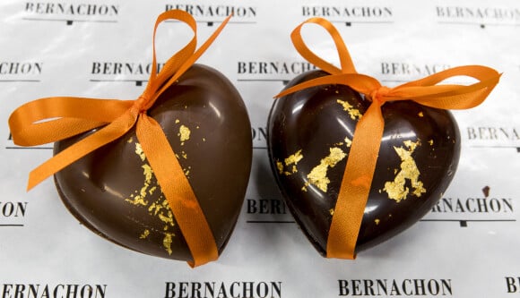 "J'ai coutume de répondre 'achetez un calendrier de l'Avent et tout se passera bien'. Je vous laisse imaginer la tête interloquée de mes patients. 
La maison Bernachon de Lyon propose sa gamme de chocolat pour la Saint Valentin le 11 février 2021. © Sandrine Thesillat / Panoramic / Bestimage