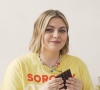 Mais celui-ci, loin de rendre votre peau plus belle, pourrait bien aussi vous offrir quelques kilos en plus.
Louane donne sa recette de mousse au chocolat pour ELLE