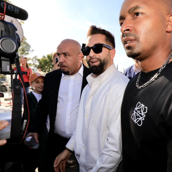 Kendji Girac arrive au centre commercial Carrefour Antibes pour une séance de dédicaces, à Antibes, France, le 2 novembre 2024. © Franz Chavaroche/Bestimage