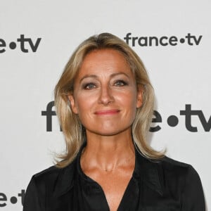 Anne-Sophie Lapix au photocall pour la conférence de presse de rentrée de France TV à la Grande Halle de la Villette à Paris, France, le 6 juillet 2022. © Coadic Guirec/Bestimage