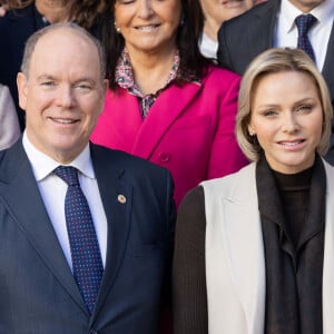 La princesse Charlene est pour rappel très engagée dans la protection des animaux 

Le prince Albert II de Monaco et la princesse Charlene offrent des cadeaux aux personnes âgées de la principauté au siège de la Croix Rouge à Monaco le 14 novembre 2024 dans le cadre des célébrations de la Fête Nationale monégasque. © Olivier Huitel / Pool Monaco / Bestimage 