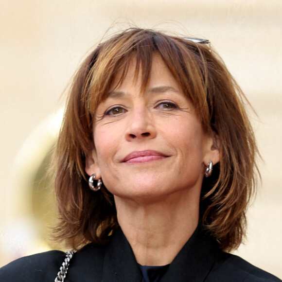 Sophie Marceau - Arrivée des invités au dîner d'Etat en l'honneur du président chinois Xi Jinping et de sa femme la Première Dame Peng Liyuan au palais présidentiel de l'Elysée à Paris, France, le 6 mai 2024. © Cyril Moreau/Bestimage 