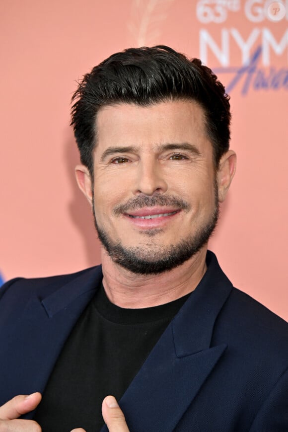 "Je suis toujours un coeur à prendre. Après, il faut savoir le prendre", a-t-il notamment déclaré
Vincent Niclo - Photocall de la cérémonie de clôture de la 63ème édition du Festival de Télévision de Monte-Carlo (63rd Golden Nymph) au Grimaldi Forum à Monaco. Le 18 juin 2024. © Bruno Bebert / Bestimage 