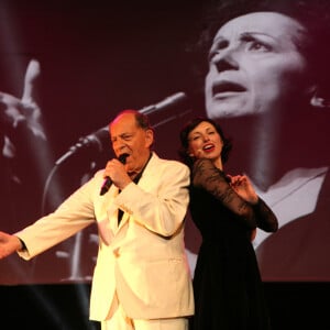 La musique francophone est en deuil !
Exclusif - Charles Dumont, Viktoria Vasalati - Charles Dumont fête ses 90 ans au Pavillon Baltard à Nogent-sur-Marne dans un concert hommage à la Môme "Piaf, la belle histoire d'amour" avec Viktoria Vasalati© JLPPA / Bestimage