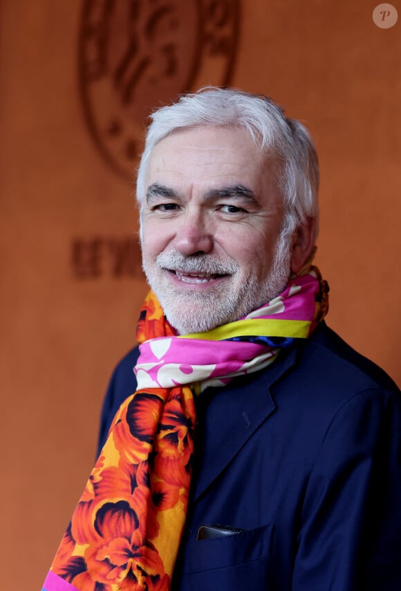 Pascal Praud au village lors des Internationaux de France de tennis de Roland Garros 2024, à Paris, France, le 1er juin 2024. © Jacovides-Moreau/Bestimage 