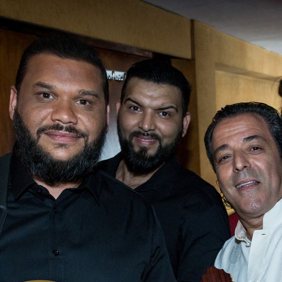 "Être un 'gadjo' va lui revenir en boomerang", ajoute-t-il à propos de Chico Bouchikhi
 
Exclusif - Chico et les Gipsy Kings - Backstage de l'émission TV "Toujours ensemble, notre raison d'être" à l'occasion du Sidaction 2018 au Casino de Paris. Le 24 mars 2018 © Christophe Clovis-Cyril Moreau / Bestimage
