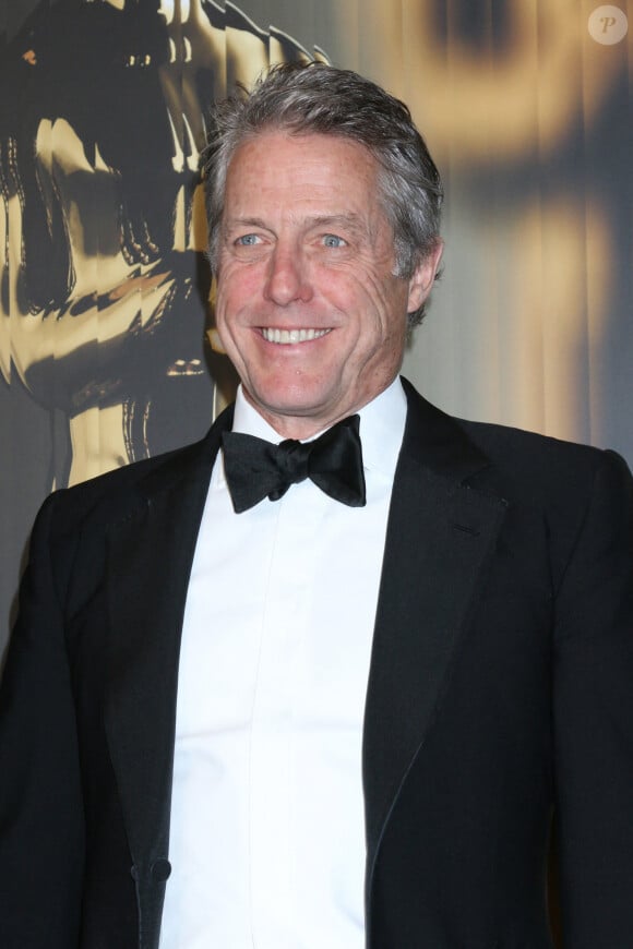 "Je me cache beaucoup dans les toilettes. Je dors beaucoup là-dedans maintenant", a-t-il fini par plaisanter.  
Hugh Grant au Governors Awards 2024 au Dolby Ballroom le 17 novembre 2024.