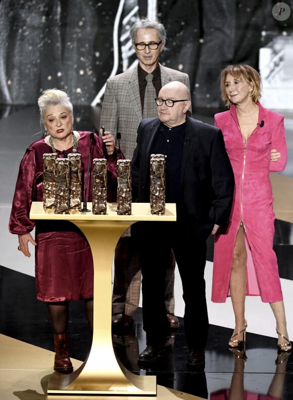 Un César spécial pour la troupe du Splendid, Josiane Balasko, Michel Blanc, Thierry Lhermitte, Marie-Anne Chazel, sur scène lors de la 46ème cérémonie des César à l'Olympia à Paris le 12 mars 202. © Bertrand Guay/ Pool / Bestimage