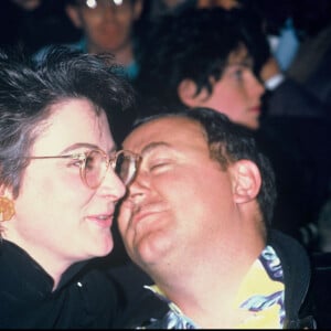 Archives - Josiane Balasko et Coluche en 1985