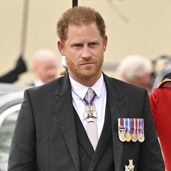 Le prince Harry, duc de Sussex - Les invités arrivent à la cérémonie de couronnement du roi d'Angleterre à l'abbaye de Westminster de Londres, Royaume Uni, le 6 mai 2023 