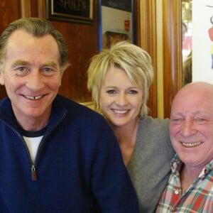 Restaurant "Chez Miocque" a Deauville (14). Le patron, Jacques Aviegne en compagnie de William Leymergie et de Sophie Davant le 22/02/2005 - Photo by Duvard/ANDBZ/ABACAPRESS.COM -