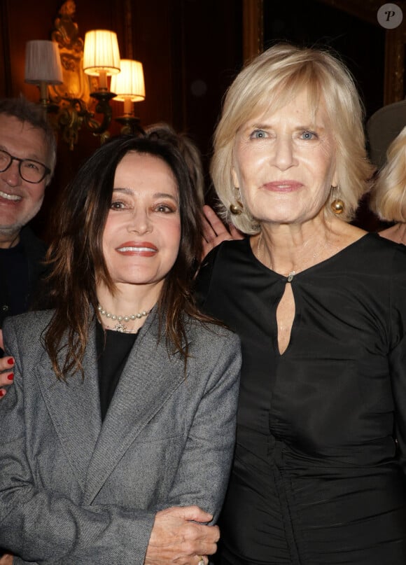 Exclusif - Evelyne Bouix et Catherine Ceylac - Défilé rétrospectif Nathalie Garçon à l'occasion de ses 35 ans de sa marque lors d'une closing party à l'hôtel Raphael à Paris le 19 novembre 2024.