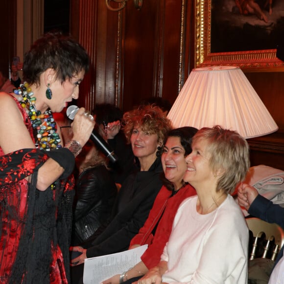 Exclusif - Caroline Loeb et Véronique Jannot - Défilé rétrospectif Nathalie Garçon à l'occasion de ses 35 ans de sa marque lors d'une closing party à l'hôtel Raphael à Paris le 19 novembre 2024.