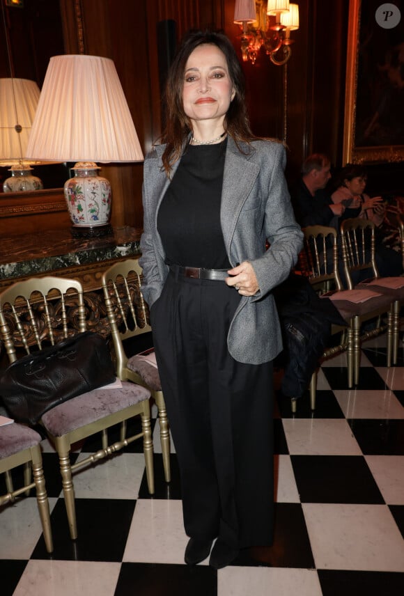 Exclusif - Evelyne Bouix - Défilé rétrospectif Nathalie Garçon à l'occasion de ses 35 ans de sa marque lors d'une closing party à l'hôtel Raphael à Paris le 19 novembre 2024.