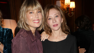 Sylvie Testud défile avec sa fille Esther, son sosie, face à Mélanie Page et Nagui