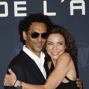 Comme le raconte ensuite l'épouse de Tomer Sisley, ils ont voleur leur voiture mais aussi une montre qu'elle portait très souvent, une Rolex Daytona Zenith.
Tomer et Sandra Sisley - Avant-Premiere du film "Largo Winch "Le Prix de L'argent" au cinéma le Grand Rex à Paris le 18 juin 2024. © Marc Ausset-Lacroix/Bestimage 