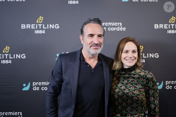 Jean Dujardin et sa femme Nathalie Péchalat (nouvelle présidente de l'association "Premiers de Cordée") - Dîner de charité Breitling à la Samaritaine pour l'association "Premiers de Cordée" à Paris le 4 avril 2024. © Rachid Bellak/Bestimage 