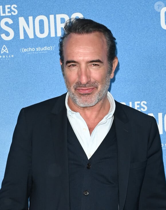 L'acteur s'est remémoré un triste anniversaire le dimanche 24 novembre 2024
Jean Dujardin - Avant-première du film "Sur les chemins noirs" au cinema UGC Normandie à Paris le 13 mars 2023. © Coadic Guirec/Bestimage 