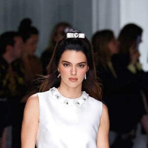 Rendez-vous le vendredi 29 novembre 2024 pour le Black Friday.
Kendall Jenner - Défilé de mode printemps-été 2024 "Versace" lors de la fashion week de Milan. Le 22 septembre 2023 