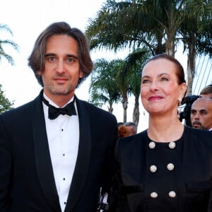 Dimitri Rassam et sa mère Carole Bouquet
Dimitri Rassam et sa mère Carole Bouquet - Montée des marches du film " Megalopolis " lors du 77ème Festival International du Film de Cannes, au Palais des Festivals à Cannes. © Jacovides-Moreau / Bestimage