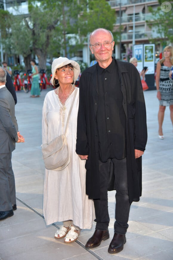 Exclusif - Philippe Geluck et sa femme Dany durant l'inauguration de l'exposition du Chat de Philippe Geluck à Monaco, le 5 juillet 2022, sur la Promenade du Larvotto. © Bruno Bebert/Bestimage 