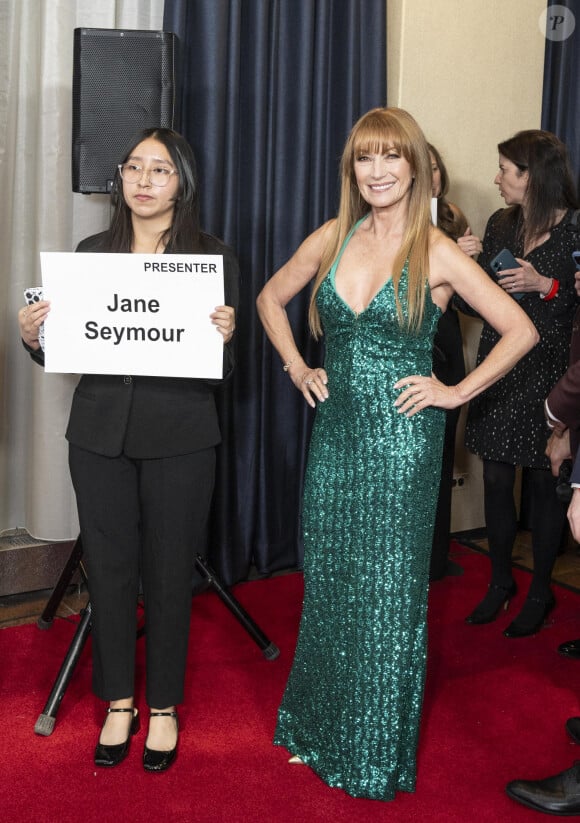 New York, USA : Jane Seymour portant une robe de Chiara Bonifor La Petite Robe assiste aux International Emmy Awards à l'hôtel Hilton Times Square à New York le 25 novembre 2024 (Image de crédit : © Lev Radin/ZUMA Press Wire)