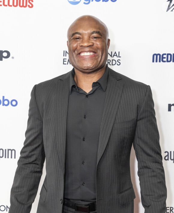 25 novembre 2024, New York, New York, USA : Anderson 'Spider' Silva assiste aux International Emmy Awards à l'hôtel Hilton Times Square à New York le 25 novembre 2024 (Image de crédit : © Lev Radin/ZUMA Press Wire)