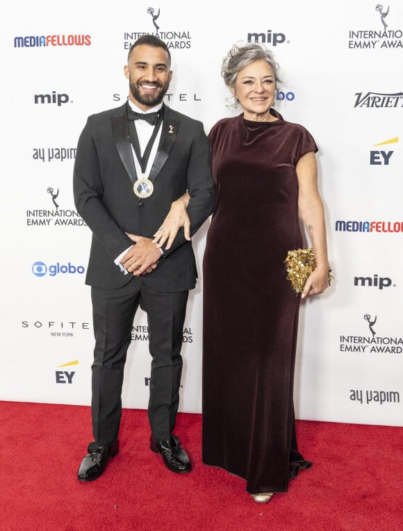 New York, USA : Konrad dantas et Tereza Gonzalez assistent aux International Emmy Awards à l'hôtel Hilton Times Square à New York le 25 novembre 2024 (Image de crédit : © Lev Radin/ZUMA Press Wire)