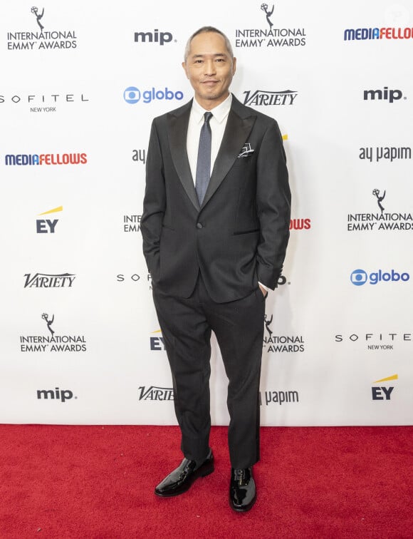 New York, USA : Ken Leung assiste aux International Emmy Awards à l'hôtel Hilton Times Square à New York le 25 novembre 2024 (Image de crédit : © Lev Radin/ZUMA Press Wire