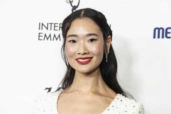 25 novembre 2024, New York, New York, États-Unis : Aokbab-Chutimon Chuengcharoensukying portant une robe de Chanel participe aux International Emmy Awards à l'hôtel Hilton Times Square de New York le 25 novembre 2024 (image de crédit : © Lev Radin/ZUMA Press Wire)