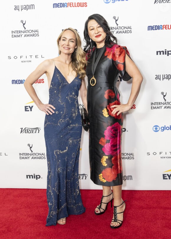 25 novembre 2024, New York, New York, États-Unis : Rachel Robinson et Kristina Wong Foster assistent aux International Emmy Awards à l'hôtel Hilton Times Square de New York
 