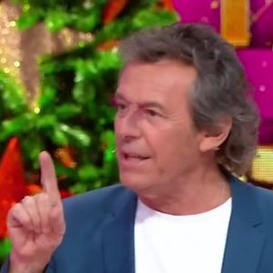 "Les 12 coups de midi" : Jean-Luc Reichmann prêt à quitter le jeu de TF1 ? L'animateur évoque son avenir
Jean-Luc Reichmann sur le plateau des "12 coups de midi"