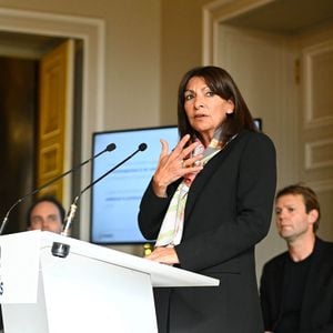 Et Anne Hidalgo a fait la gaffe que tout le monde redoute dans des situations délicates : un lapsus
Anne Hidalgo (Maire de Paris) pendant la présentation de la reconstruction de Notre-Dame de Paris le 15 octobre 2024 à Paris © Federico Pestellini/Panoramic/Bestimage